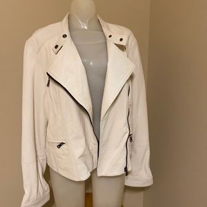 Trina Turk lamb leather size 10 in great condition is beige in color